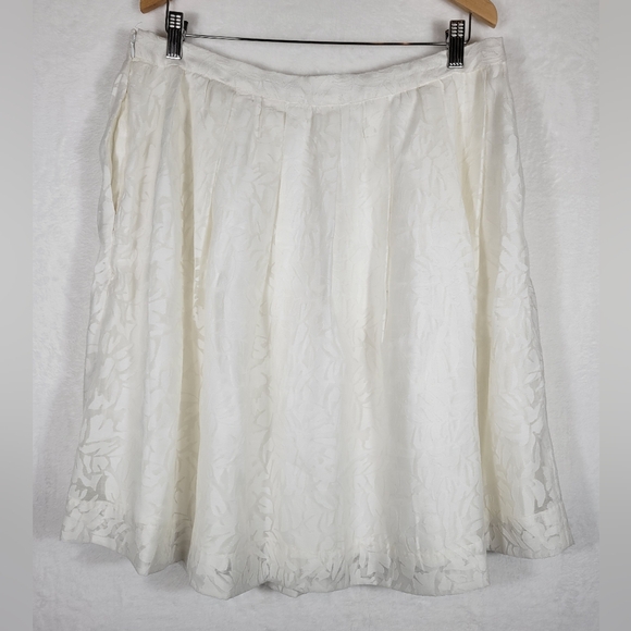 J.Crew NWT white burnout pattern A-line skirt size 14 preppy party wedding - Picture 1 of 8